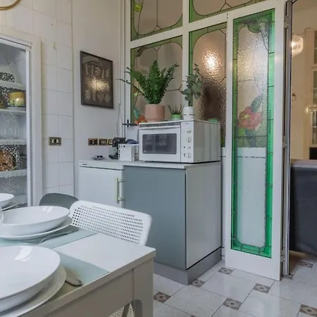 Casa D'enrico * ميلان